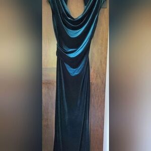 Vince Camuto green stretch velvet womans 8